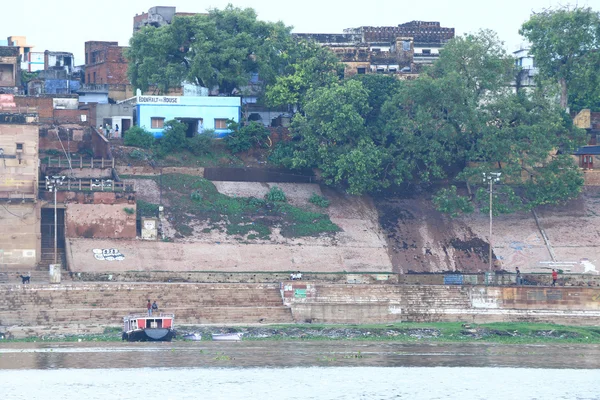 Cremación al aire libre estilo india Varanasi india — Foto de Stock