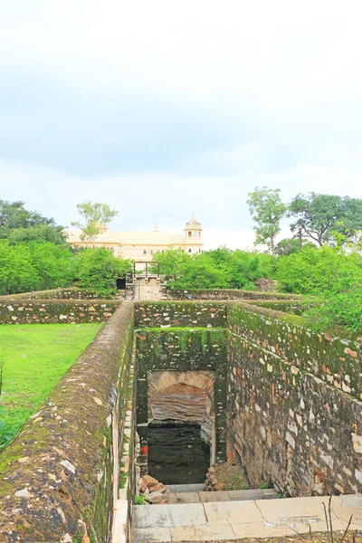 Massive Chittorgarh Fort and grounds rajasthan india — Stock Photo, Image
