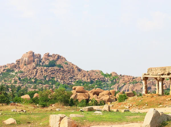 Mozzafiato e immenso patrimonio mondiale dell'UNESCO Hampi Karnatak — Foto Stock