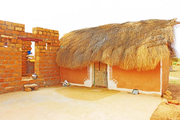 Desert house in village thor desert india — Stock Photo, Image