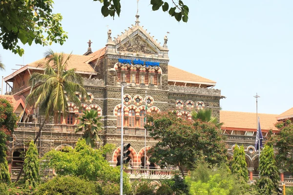 Antiguo edificio de estilo colonial india mumbai — Foto de Stock