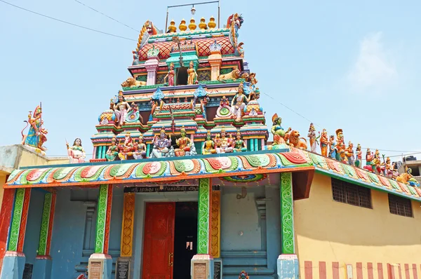 Kleurrijke schrijn en tempel india — Stockfoto