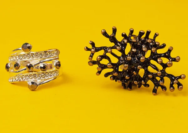 Pestré kostýmy Šperky prsten — Stock fotografie