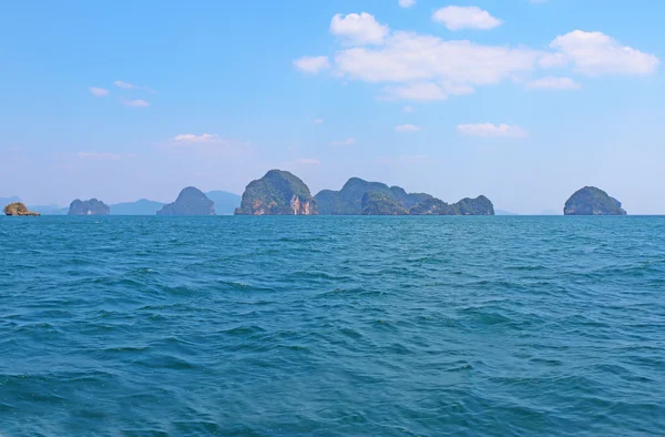 Ilhas ao largo da ilha de Yao Noi Tailândia — Fotografia de Stock