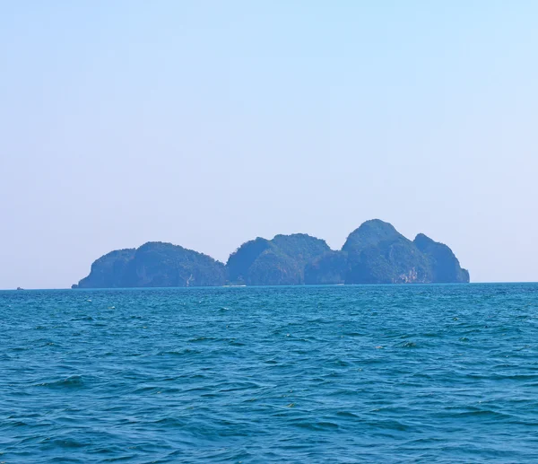 Ilhas ao largo da ilha de Yao Noi Tailândia — Fotografia de Stock