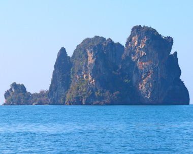 Kaya oluşumları ve Adaları çevresinde ao nang krabi Thailand
