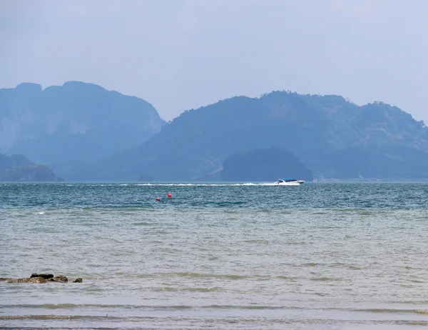 ヤオ ノイ島クラビ タイを島します。 — ストック写真