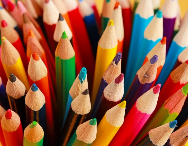 Bir ekran renkli kalemler — Stok fotoğraf