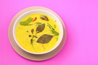 Tayland yeşil köri