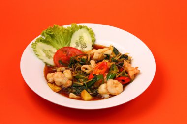 Deniz ürünleri stir fry