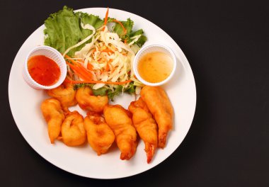 Deniz ürünleri salatası