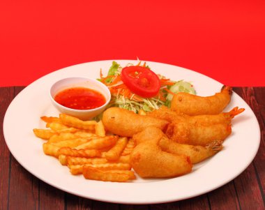 gevrek meyilli ve salata karides