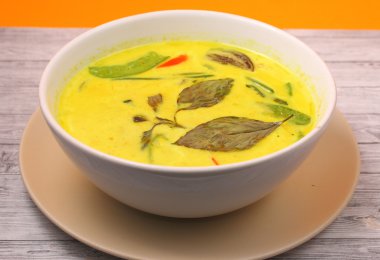 Tayland yeşil köri