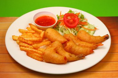 gevrek meyilli ve salata karides