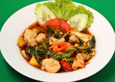 Deniz ürünleri stir fry