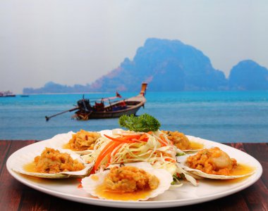 fırında kabuklu deniz ürünleri