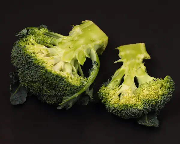 Isolerade broccolli — Stockfoto