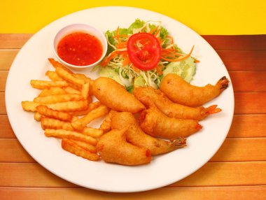 gevrek meyilli ve salata karides