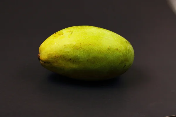 Izole mango — Stok fotoğraf