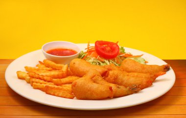 gevrek meyilli ve salata karides