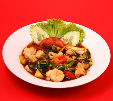 Deniz ürünleri stir fry