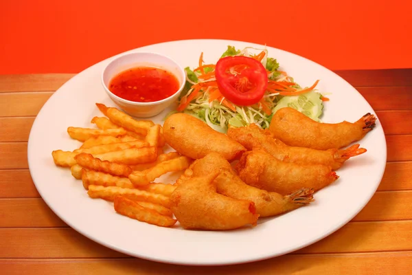 gevrek meyilli ve salata karides