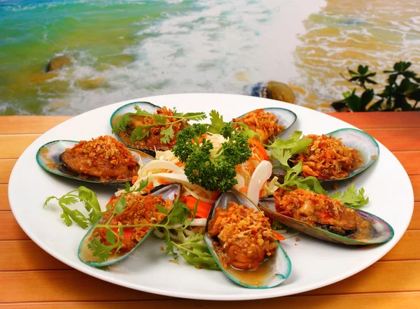 Mejillones al horno —  Fotos de Stock