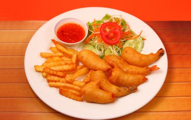 gevrek meyilli ve salata karides