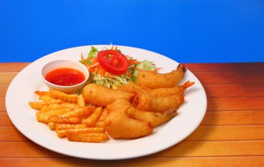 gevrek meyilli ve salata karides