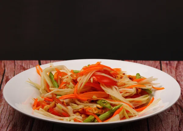 Spicy papaya salad — Stock Photo, Image