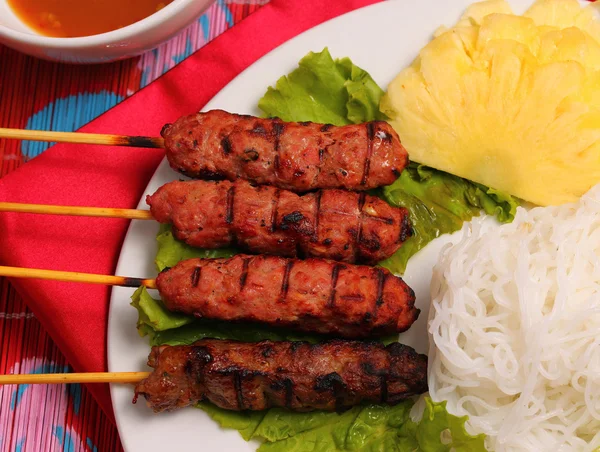 Ensalada de carne estilo Vietnam — Foto de Stock