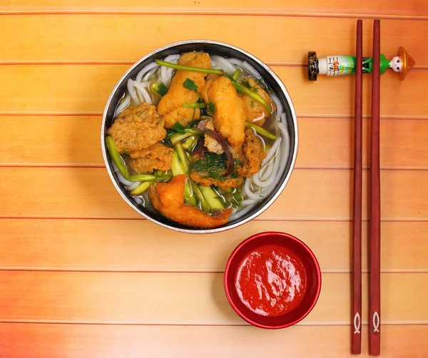 Vietnamees kip noodlesoep — Stockfoto