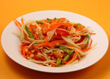 Baharatlı papaya salatası