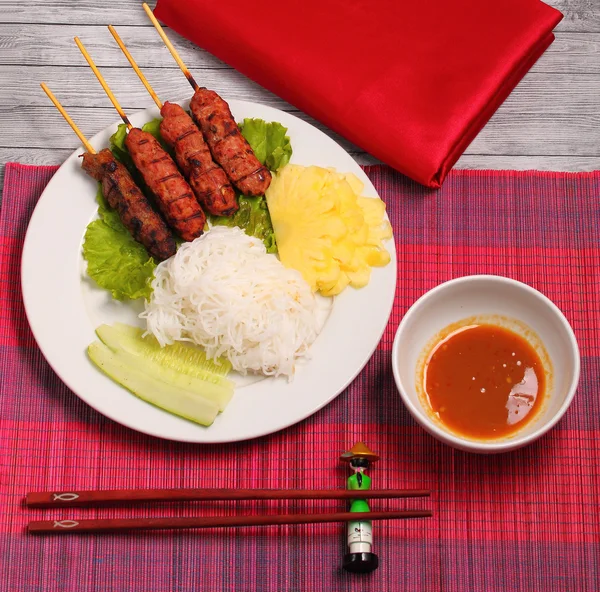 Ensalada de carne estilo Vietnam — Foto de Stock