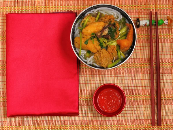 Vietnamese chicken noodle soup — Stock Photo, Image