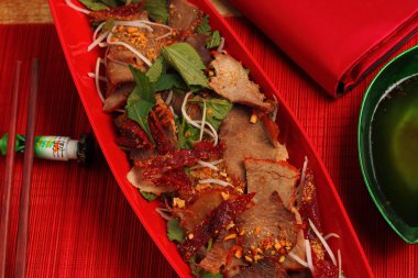 sığır eti salatası vietnam