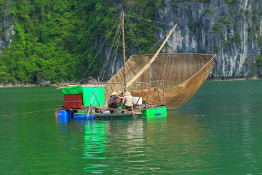 geleneksel vietnam balıkçı teknesi