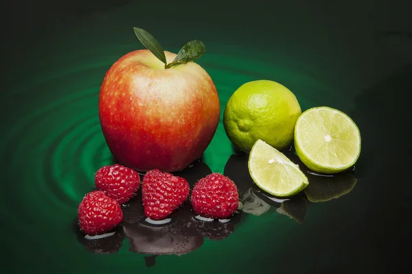 Čerstvý různé ovoce — Stock fotografie