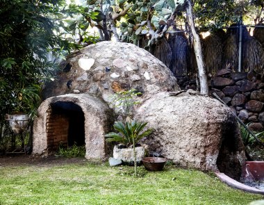 Rustik Meksika temazcal buhar veya banyo.