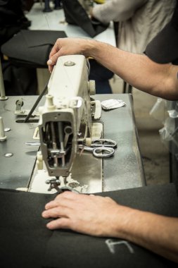 Adam çalışan eller 