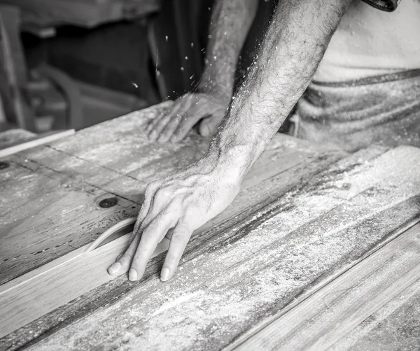 Adam çalışan eller 