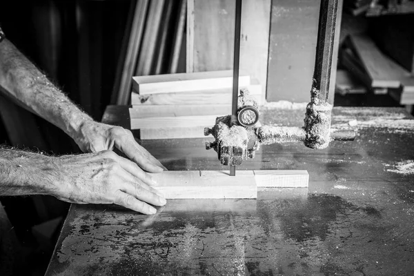 Hombre manos trabajando — Foto de Stock