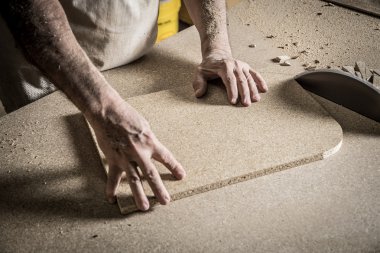 Adam çalışan eller 