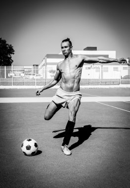 İçinde jimnastik salonu kas delikanlı