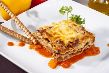 İtalyan lazanya kare plaka