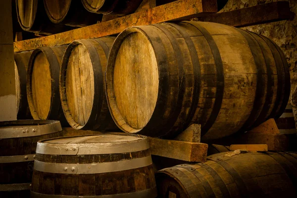 Wine barrels old — Stock Photo, Image