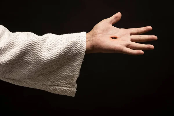 Jesús Nazaret Mostrando Las Heridas Sus Manos Mientras Rezaba Una —  Fotos de Stock