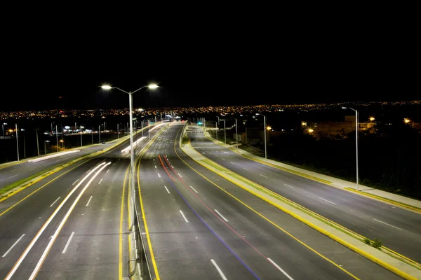 Luces de calle por la noche. —  Fotos de Stock