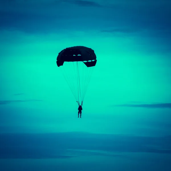 Parasailing a Pattaya — Foto Stock