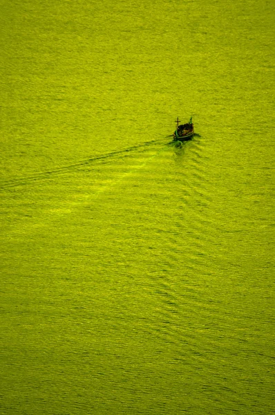 Fishing boat — Stock Photo, Image